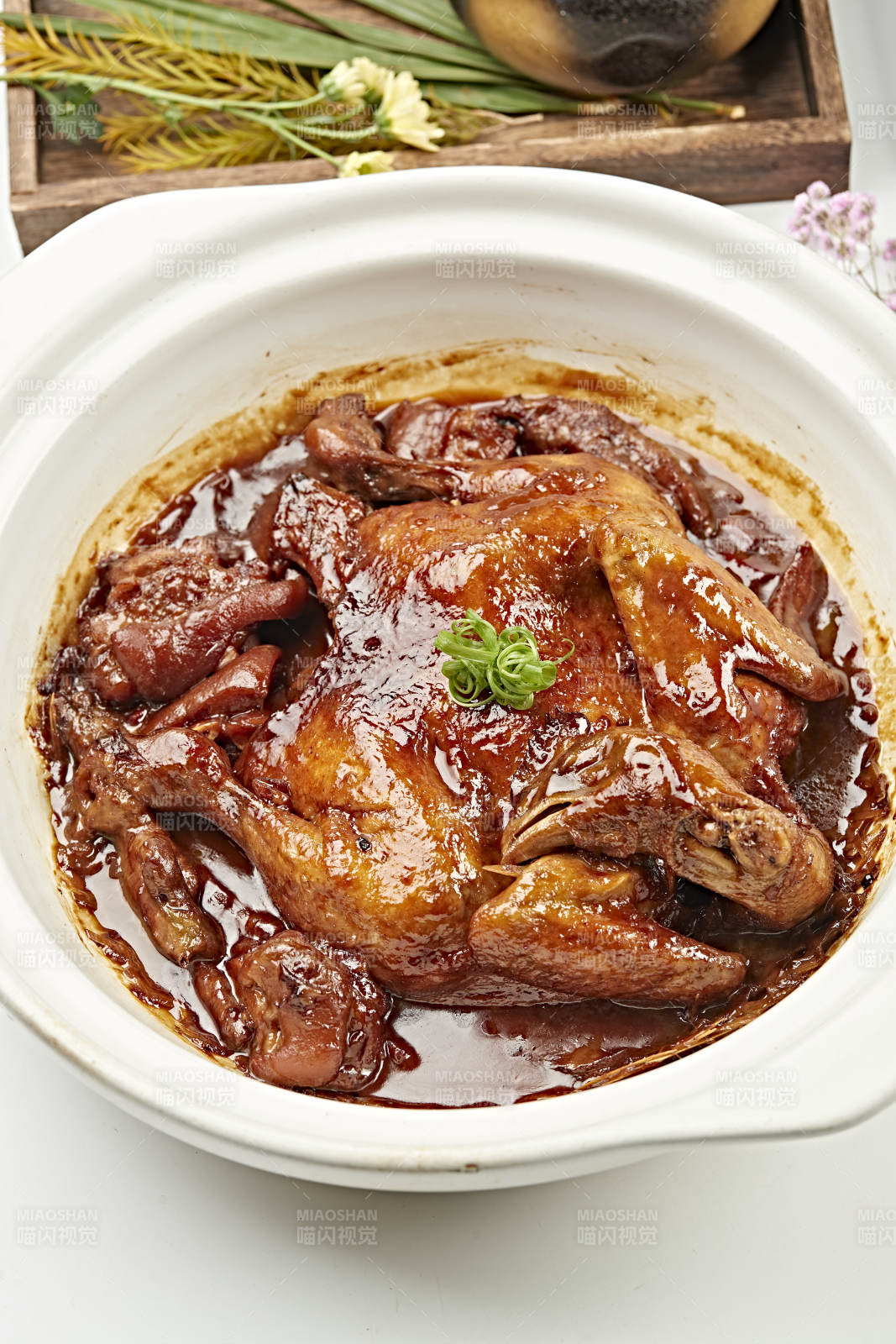 砂锅干烧农家柴鸡