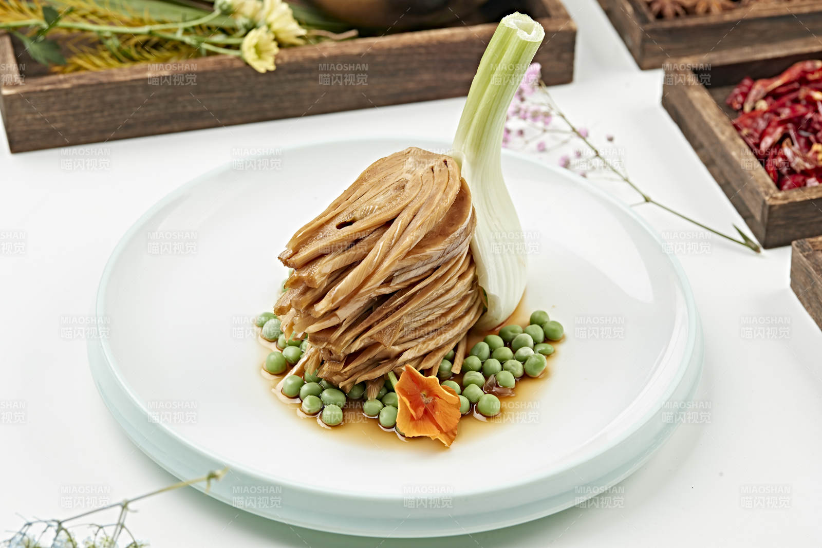 澆汁青豆芥菜根