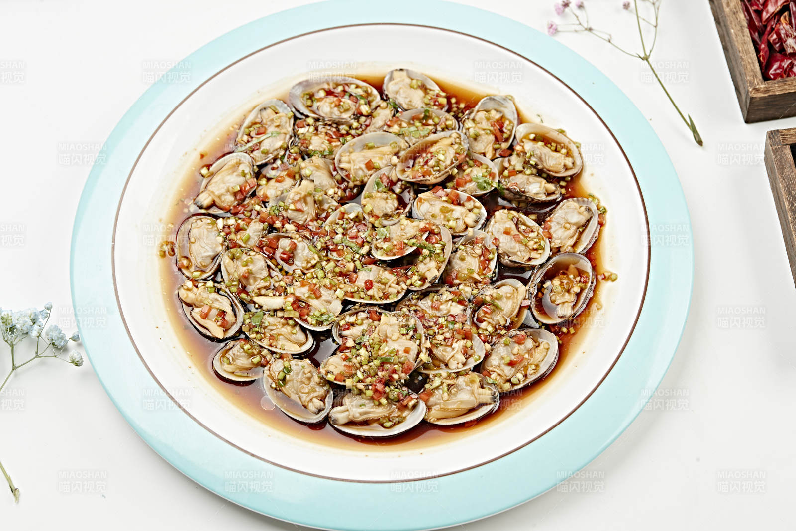 蒸魚豉油剁椒蒸花蛤