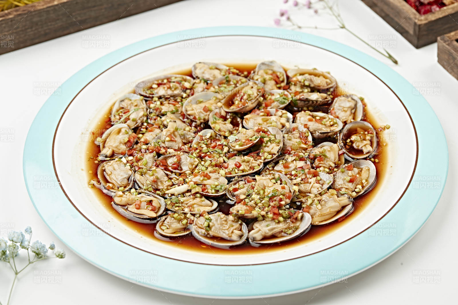 蒸魚豉油剁椒蒸花蛤