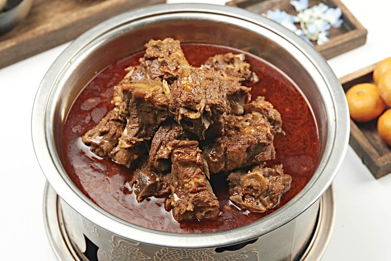 红焖羊脊骨羊蝎子