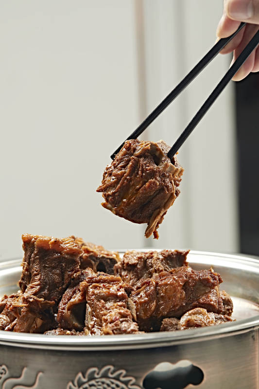 红焖羊脊骨羊蝎子