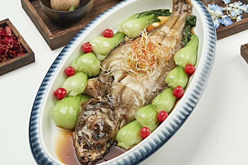 清蒸浇汁鲽鱼