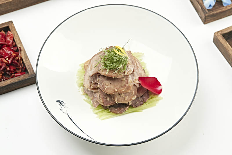 凉拌蒜香口条切片牛舌