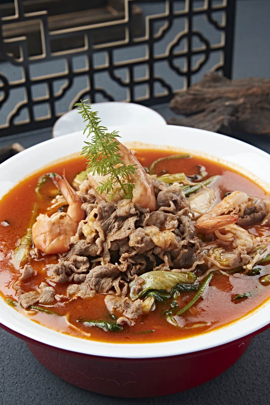 酸汤羊肉烩大虾