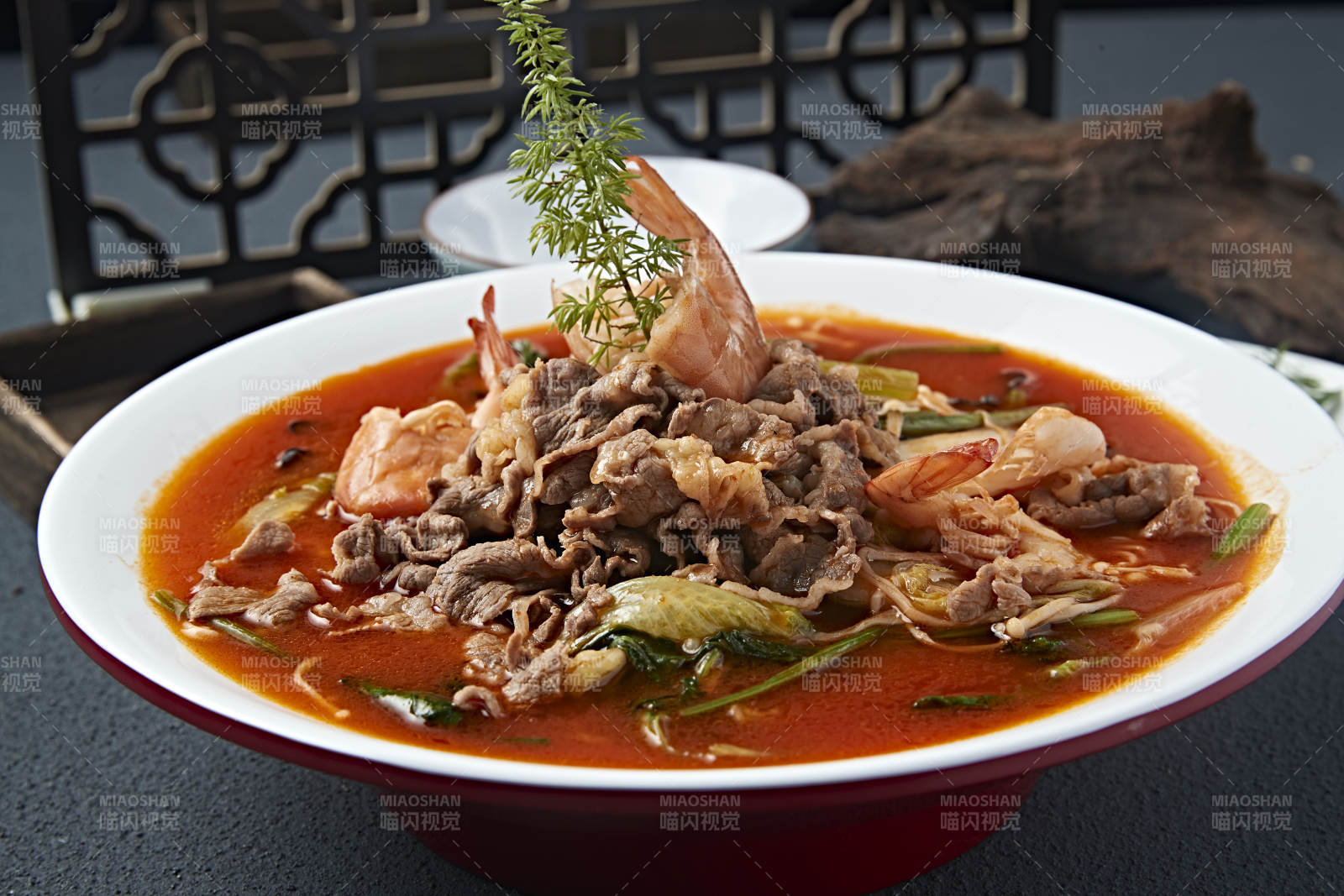 酸汤羊肉烩大虾