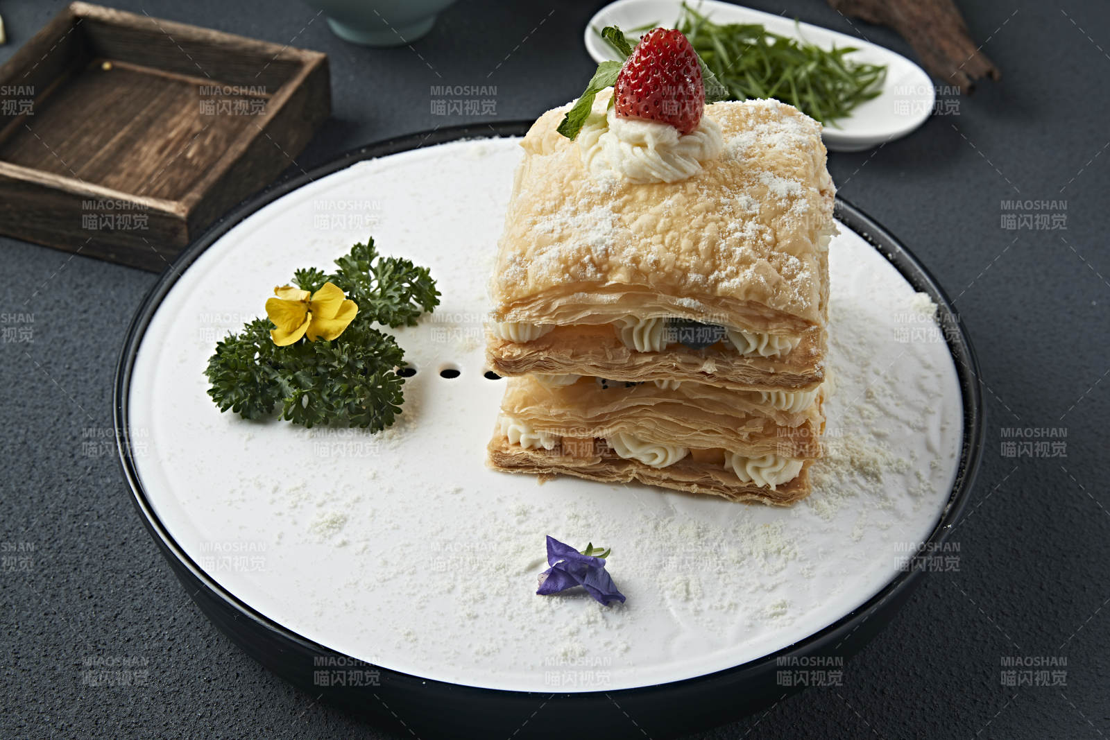 自制糖霜千層奶油酥皮拿破侖蛋糕