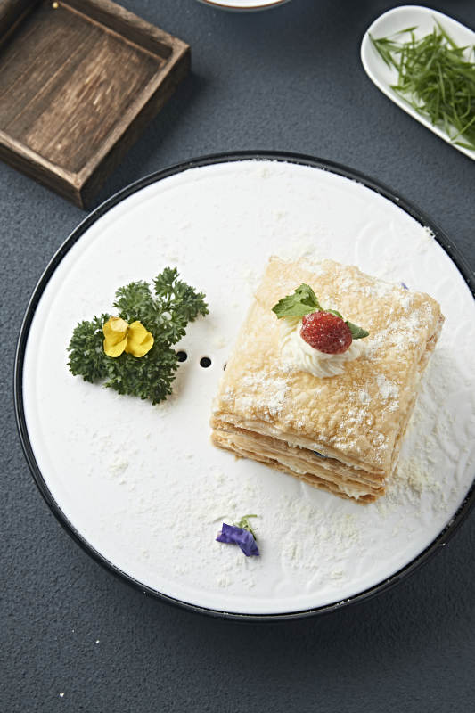 自制糖霜千层奶油酥皮拿破仑蛋糕