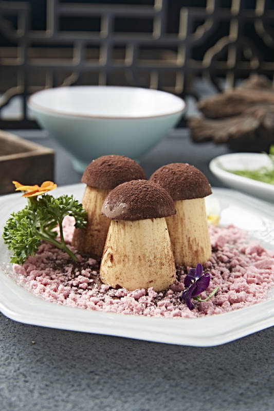 巧克力撒粉的丝滑奶香布丁