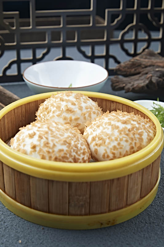 港式茶餐奶黄流沙包