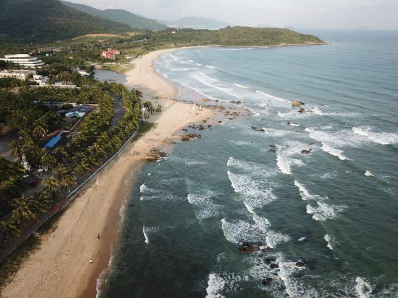 海南萬寧 海岸風(fēng)光 浪拍沙灘