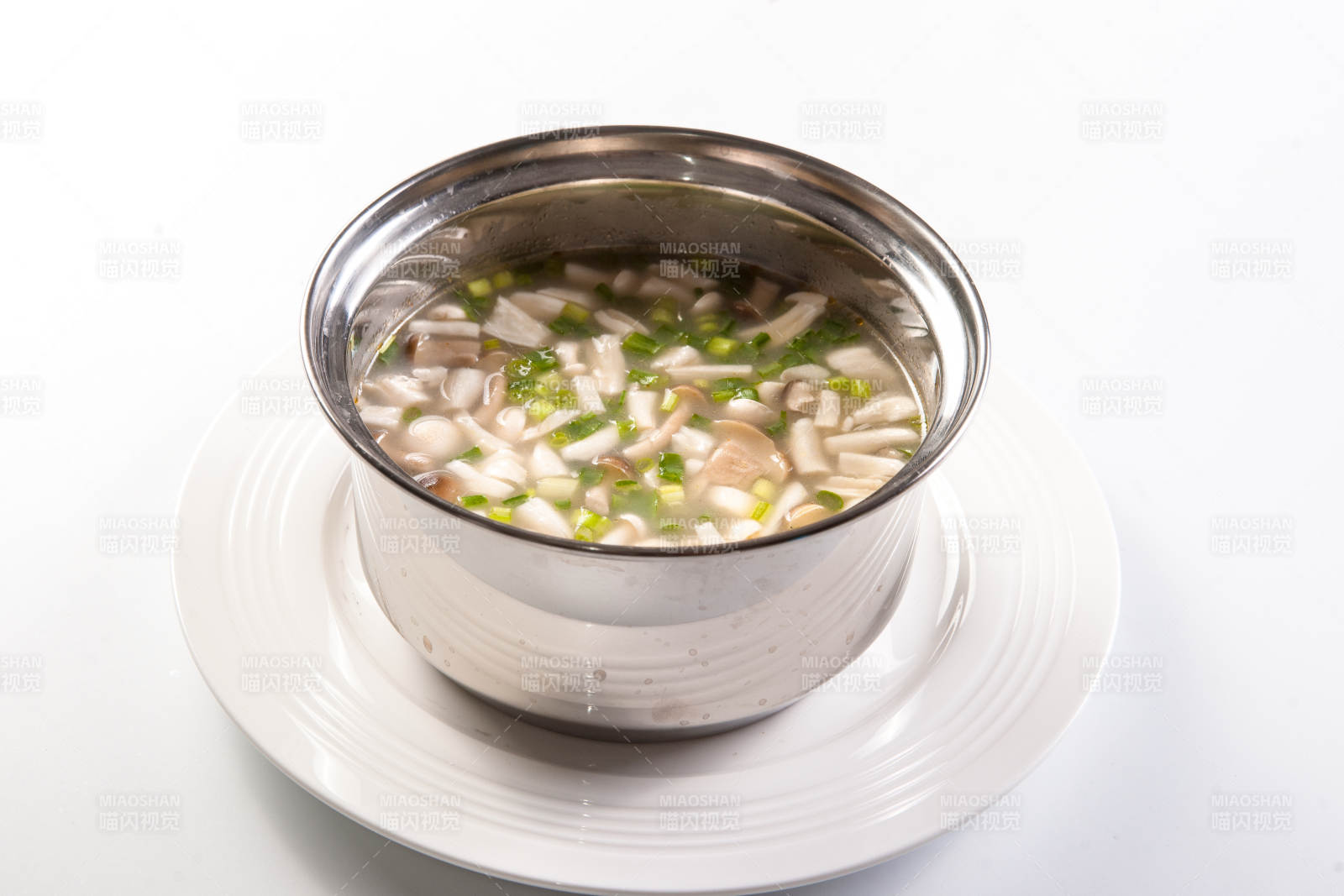 小火鍋裝的香辣紅油鍋底