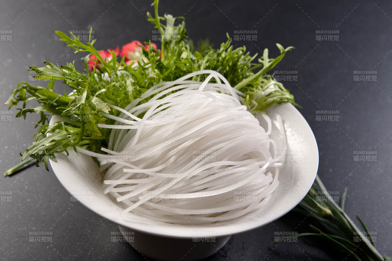 火锅食材海鲜菇-摄影图