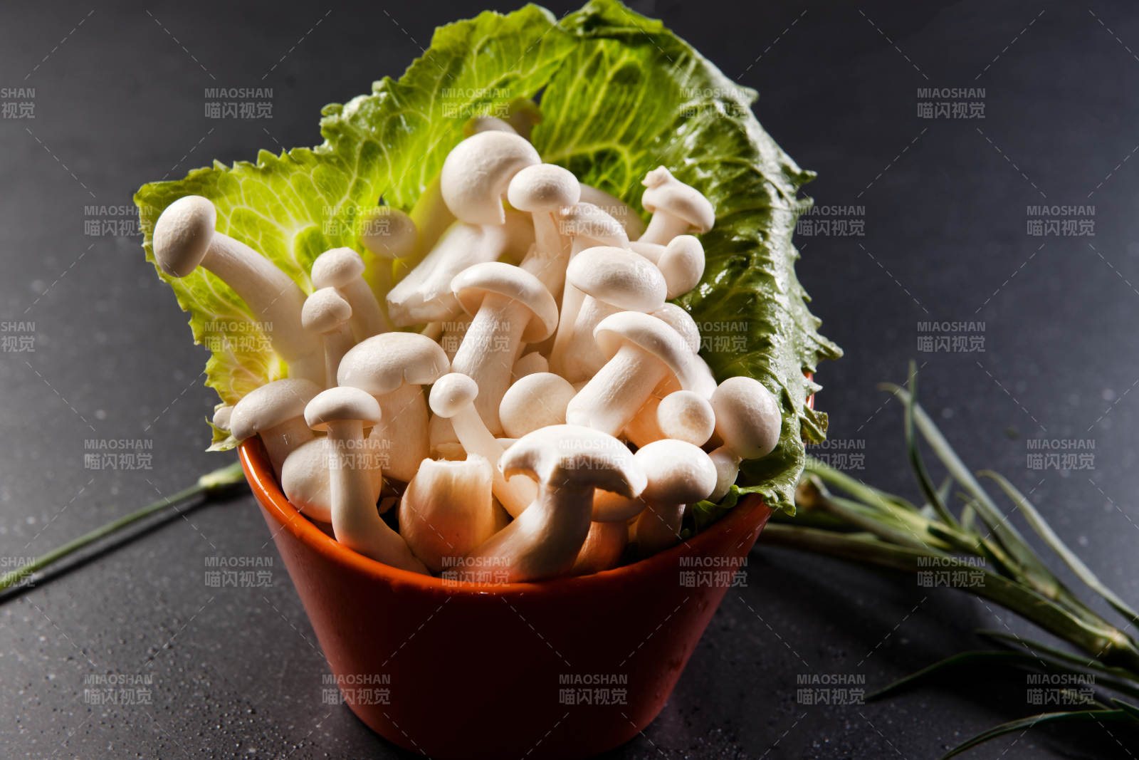 火锅食材虾肉包-摄影图