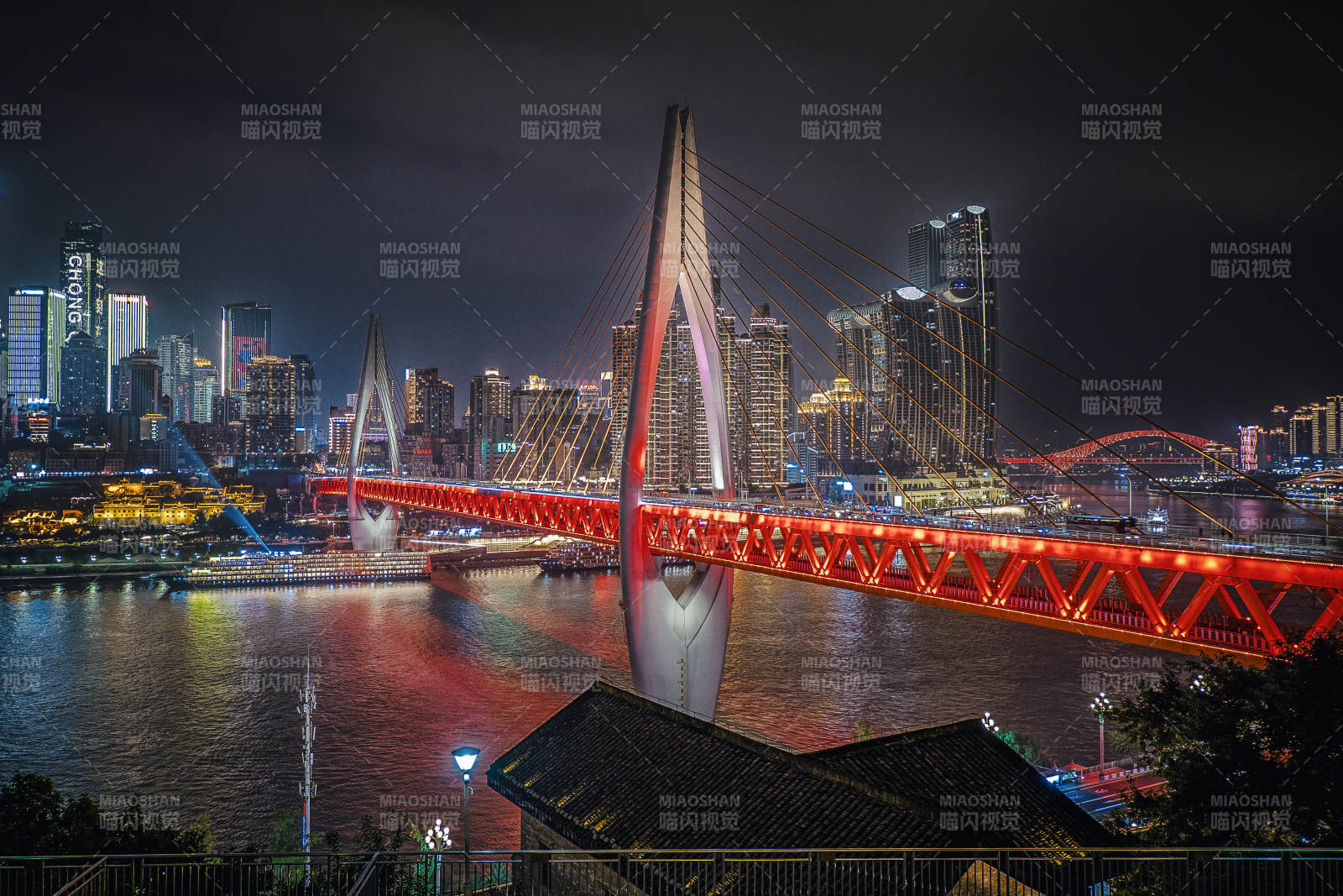 重慶市東水門大橋夜景