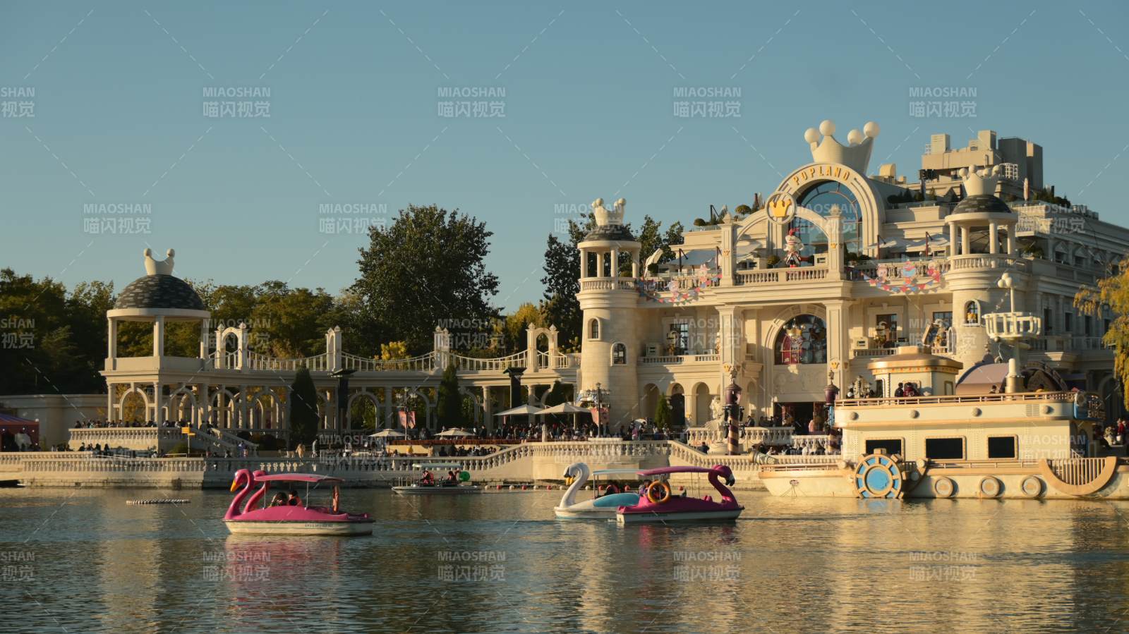 朝陽公園泡泡瑪特
