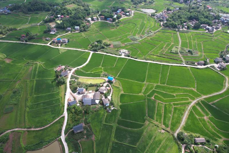 广安市石笋镇白云村田园风光航拍图