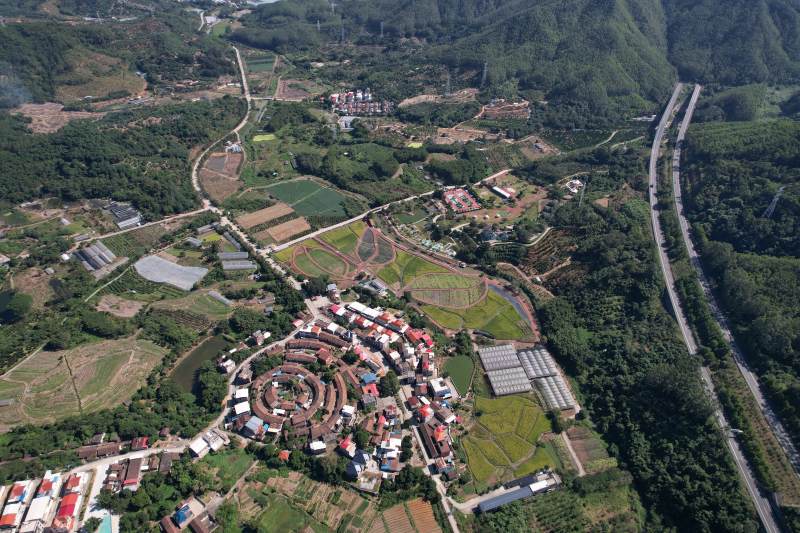 漳州市龙海区双第华侨农场山村鸟瞰