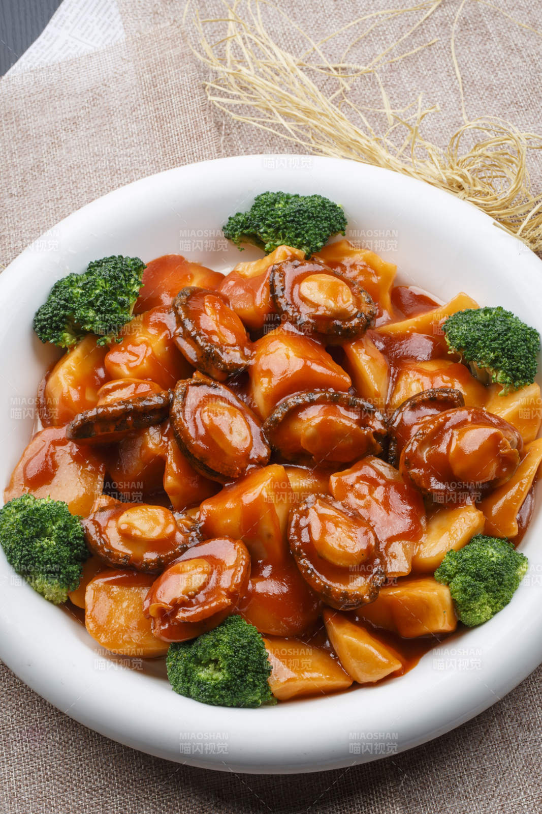 红烧土豆块鲍鱼图片