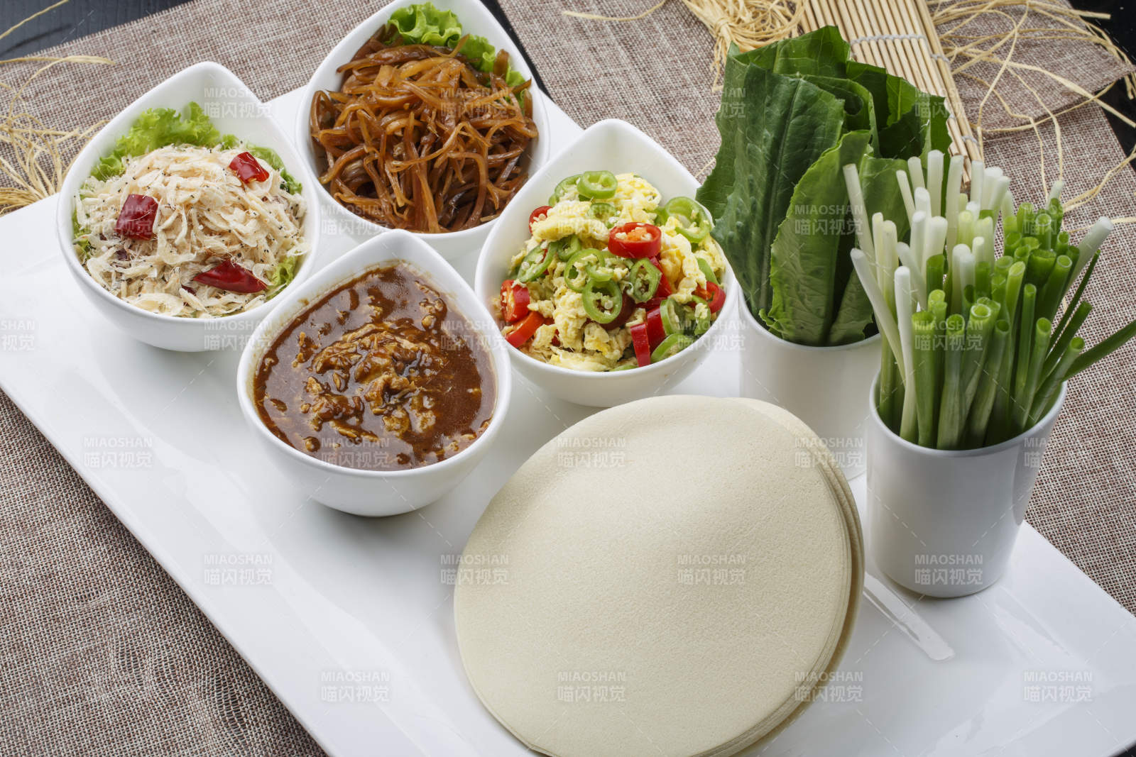 农家老咸菜卷饼