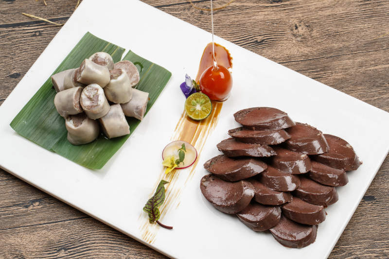 蒙餐红白肠血拼