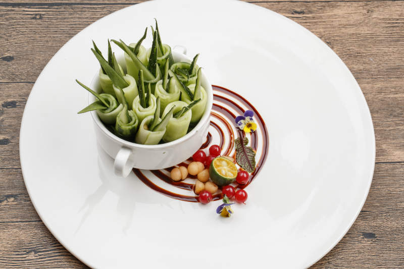 黄瓜卷乳瓜-摄影图