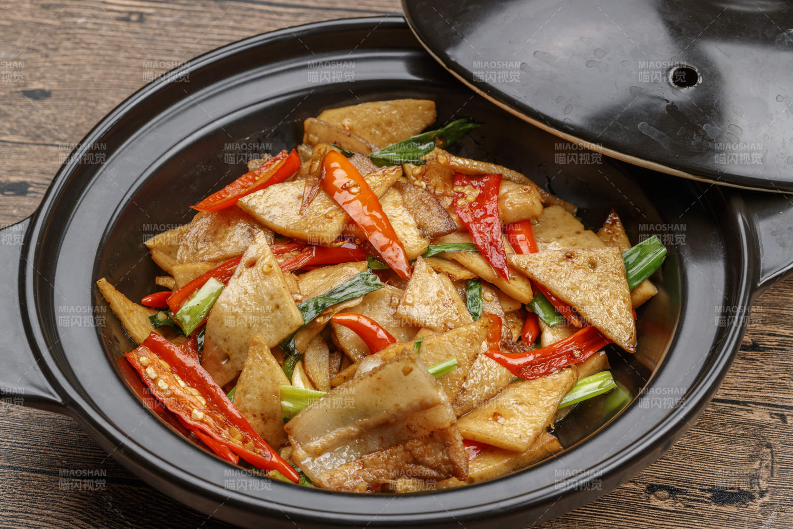 砂鍋豆腐五花肉