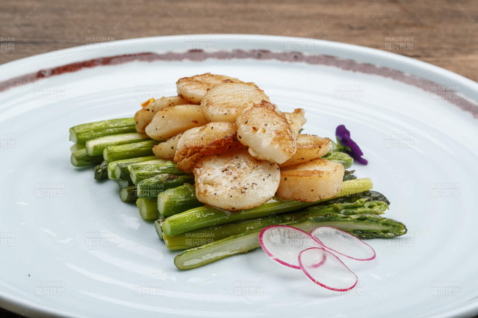 芦笋香煎带子贻贝瑶柱图片