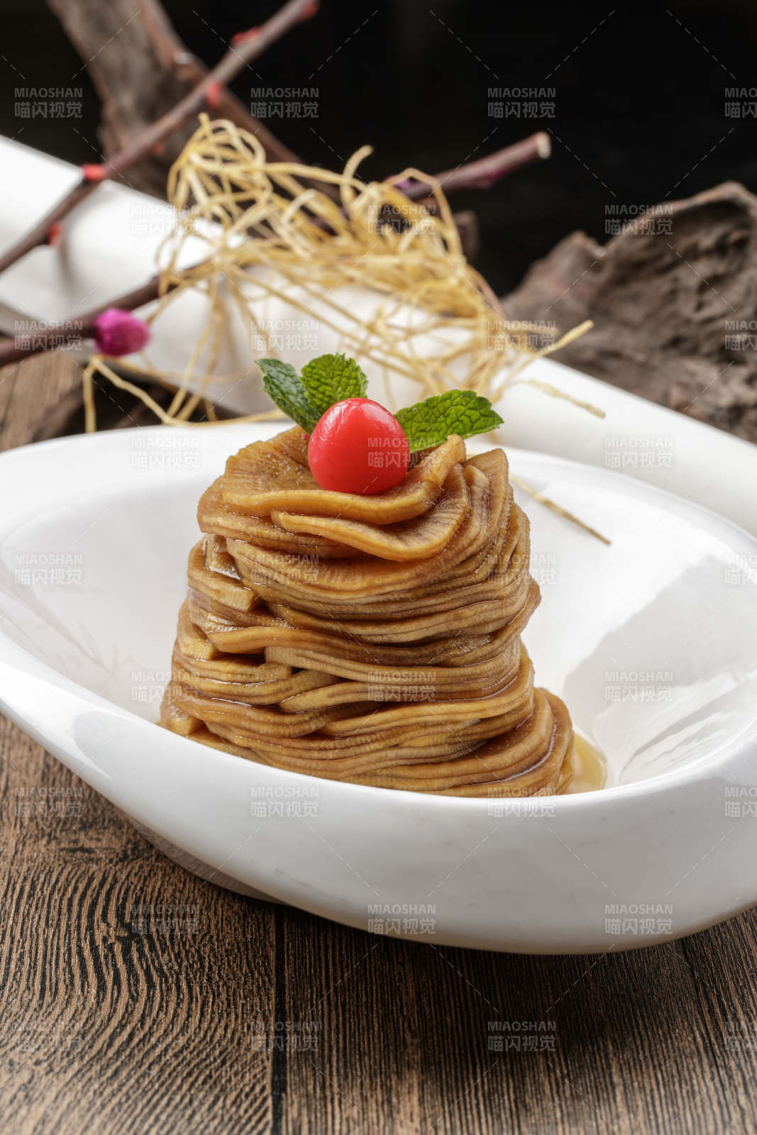 土豆丸子猪小排酱猪排