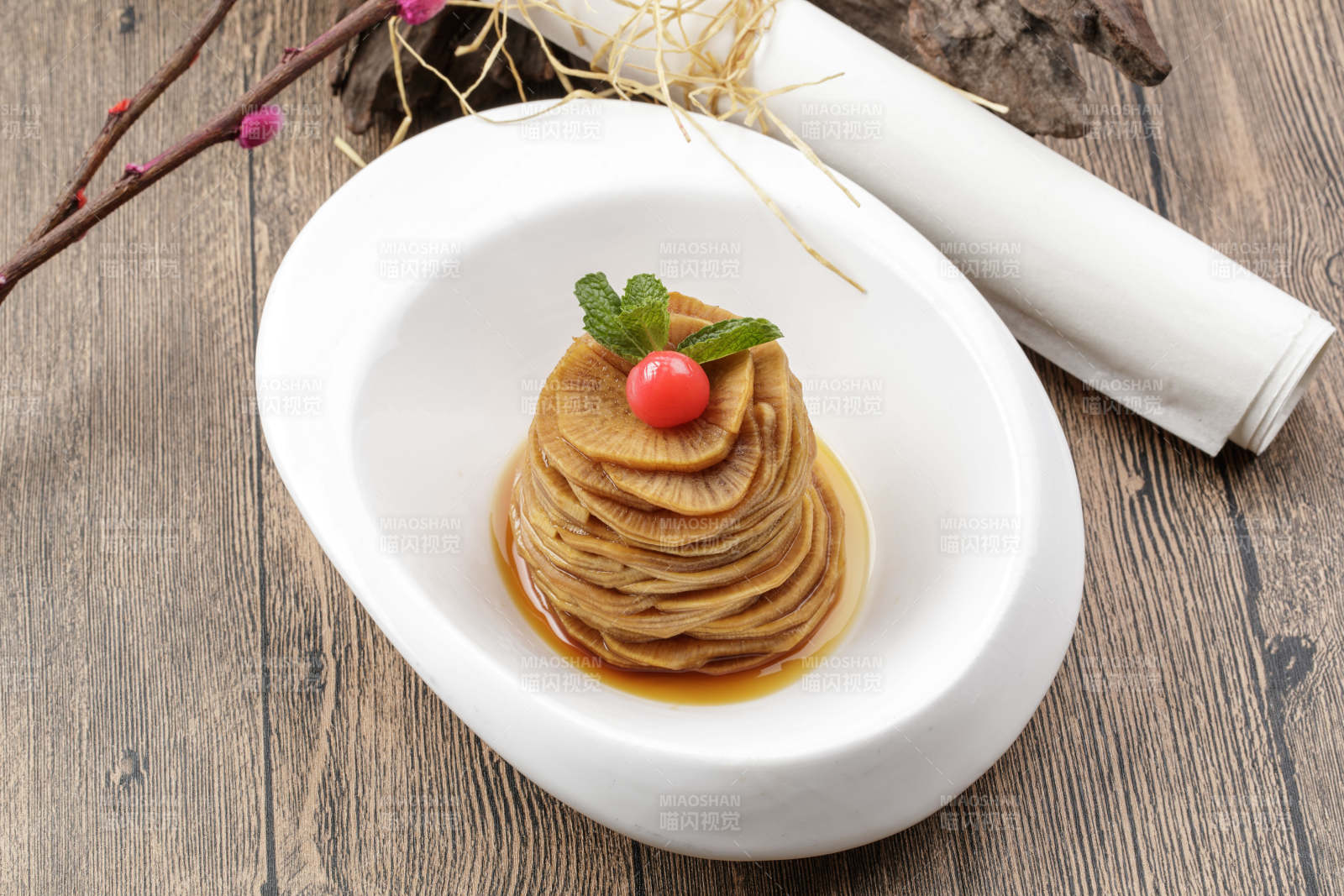 土豆丸子猪小排酱猪排