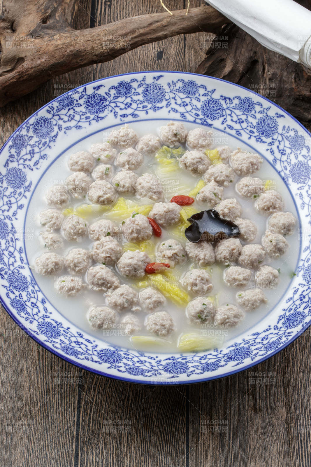 砂锅牛肉粒焗长山药