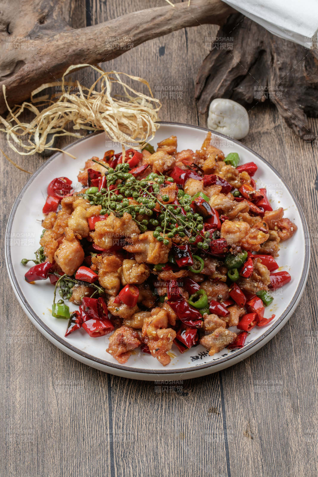 砂锅牛肉粒焗长山药