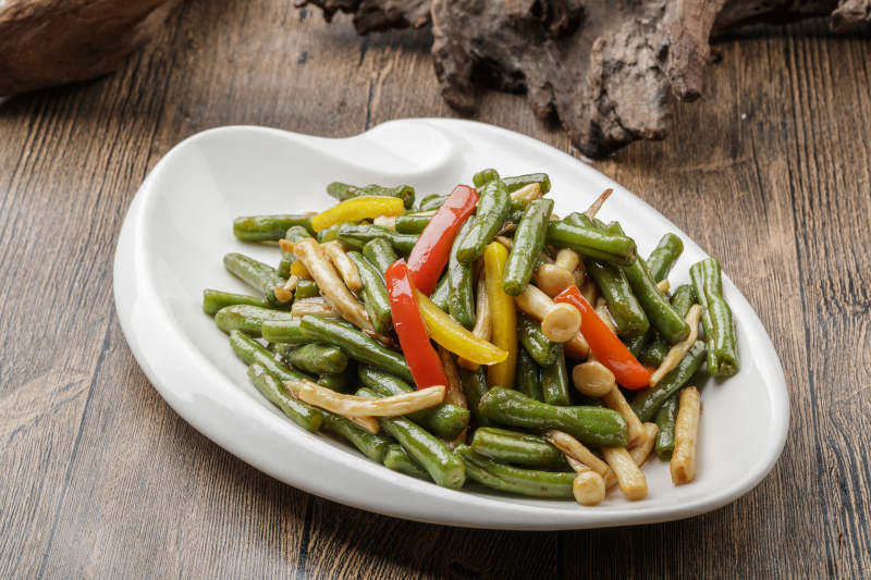 彩椒豇豆炒海鲜菇