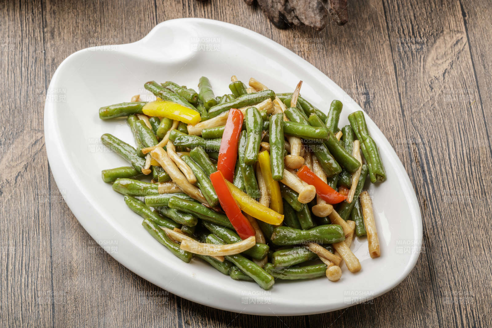 彩椒豇豆炒海鲜菇