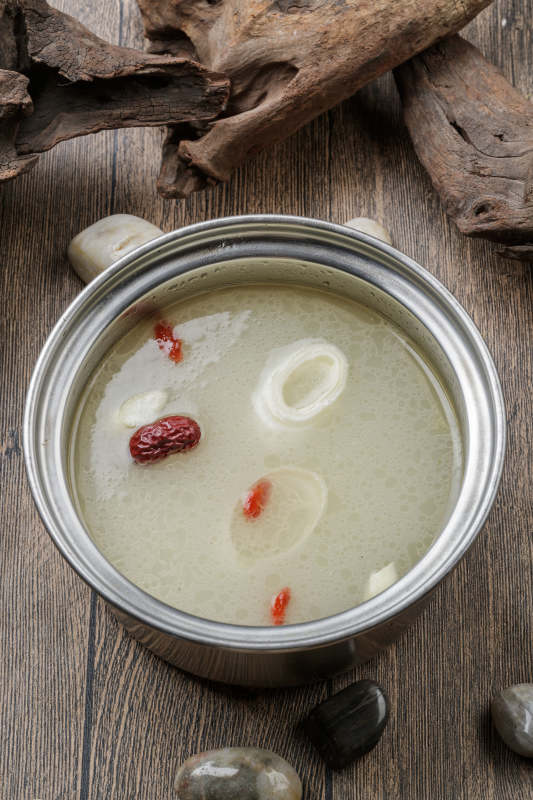 自助火锅汤底香浓骨汤