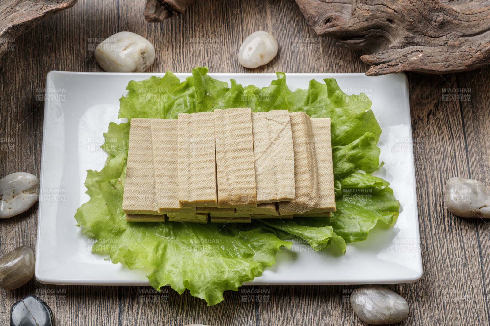 火锅食材涮豆干-摄影图