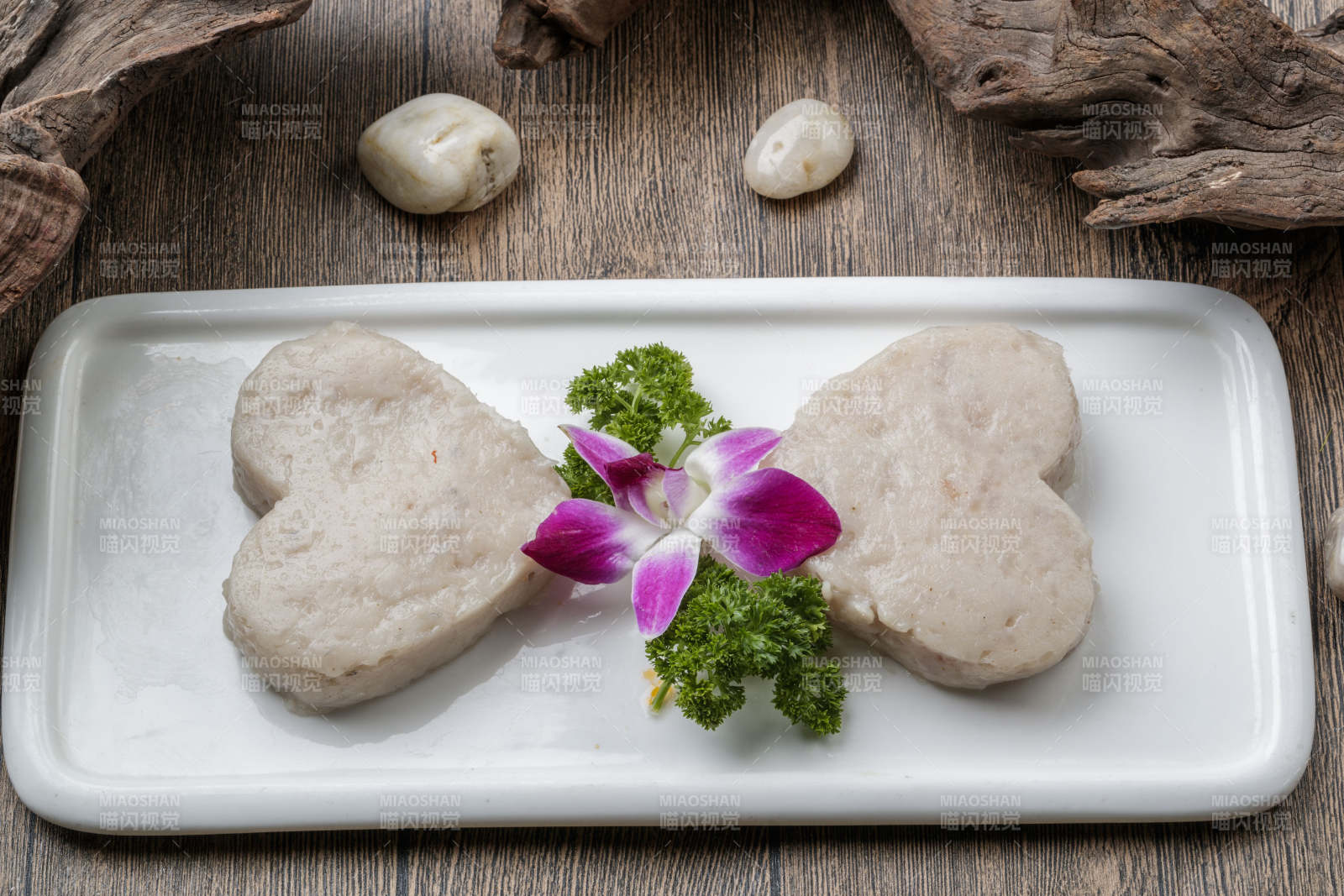 火锅食材心形虾泥鱼泥虾滑鱼滑-摄影图