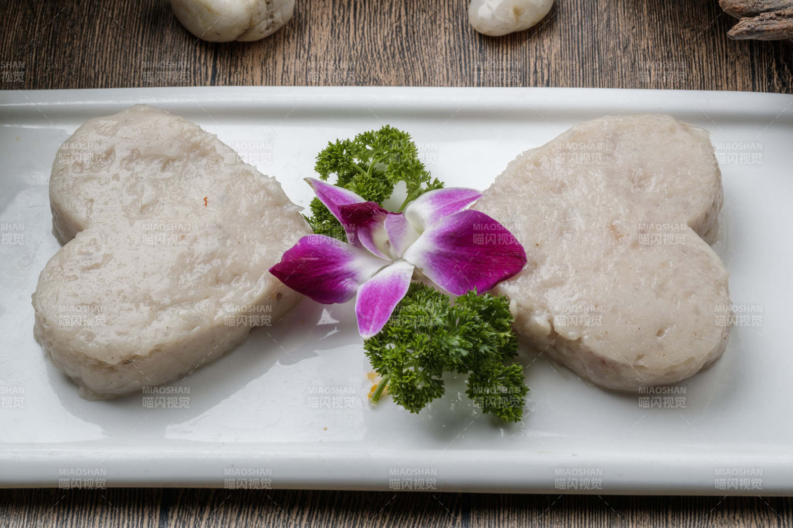 火锅食材心形虾泥鱼泥虾滑鱼滑-摄影图