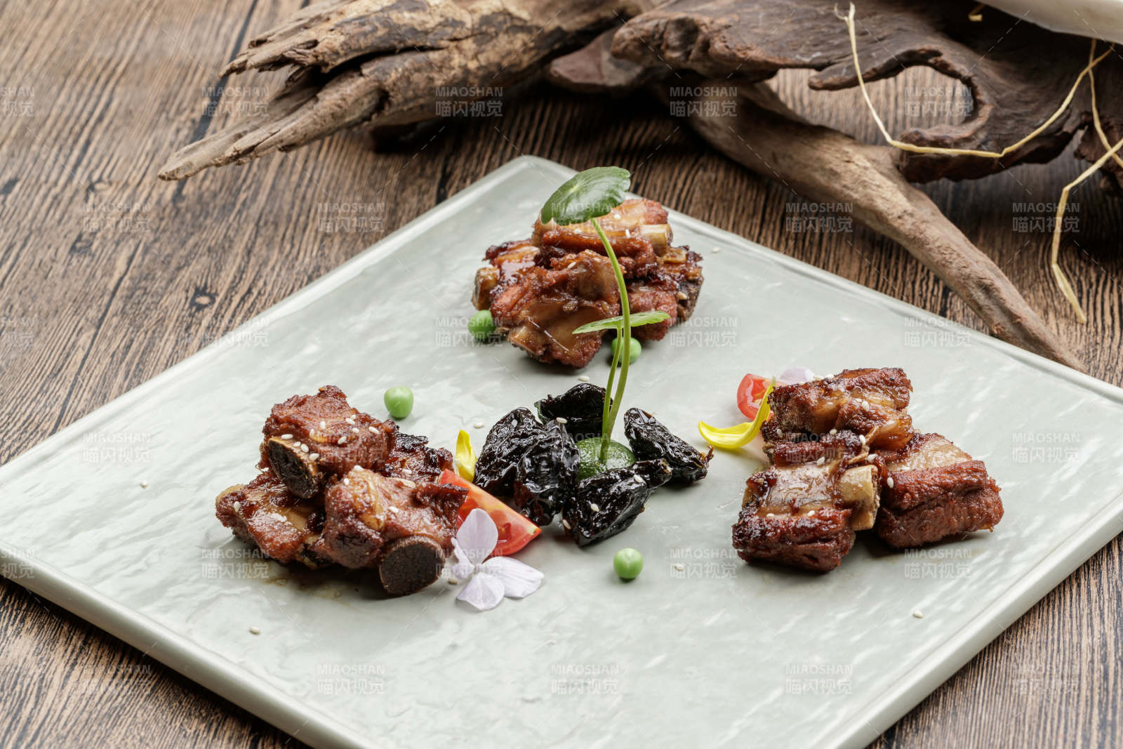 秘制酱香小排猪肋排