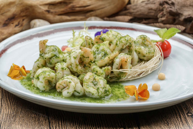 鲜山葵酱醸桃仁