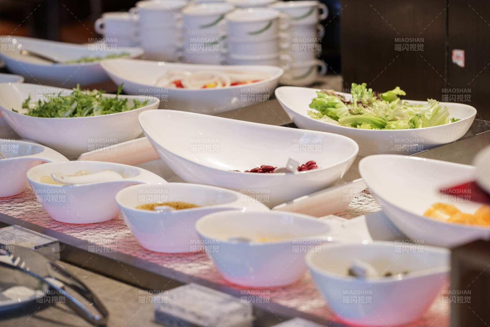 星級(jí)酒店高檔自助餐料理餐臺(tái)