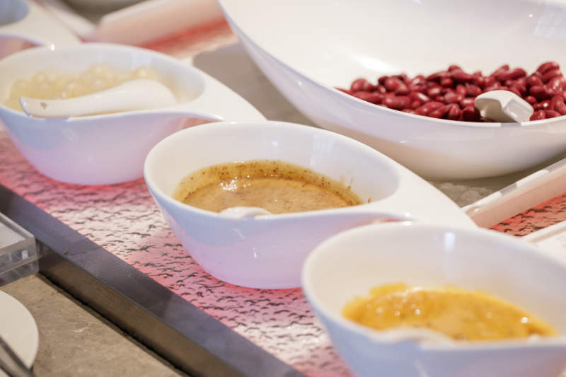 星级酒店高档自助餐料理餐台