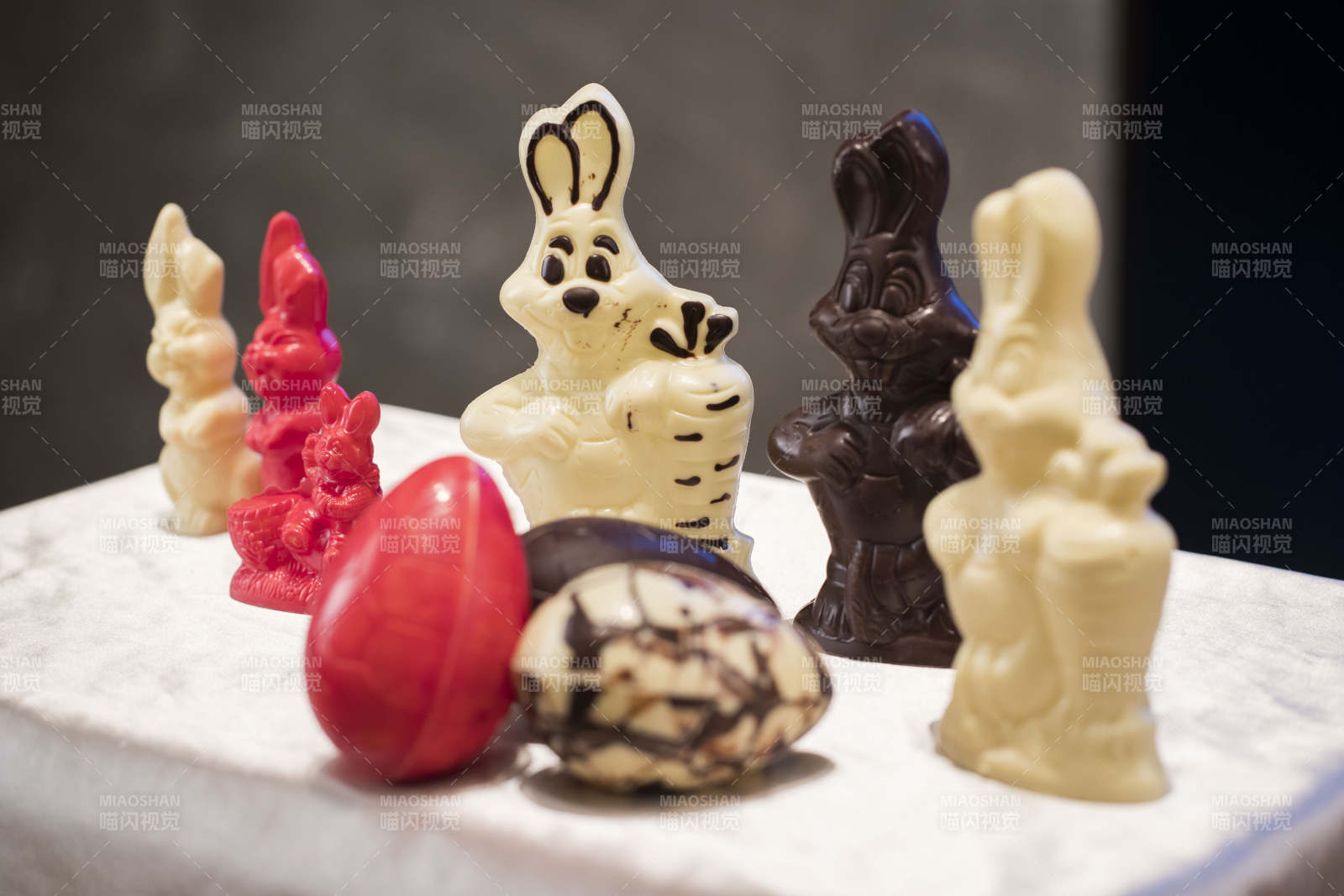 精美制作的复活节巧克力
