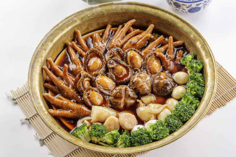 金盆陆海空凤爪鲍鱼鸽子蛋香菇