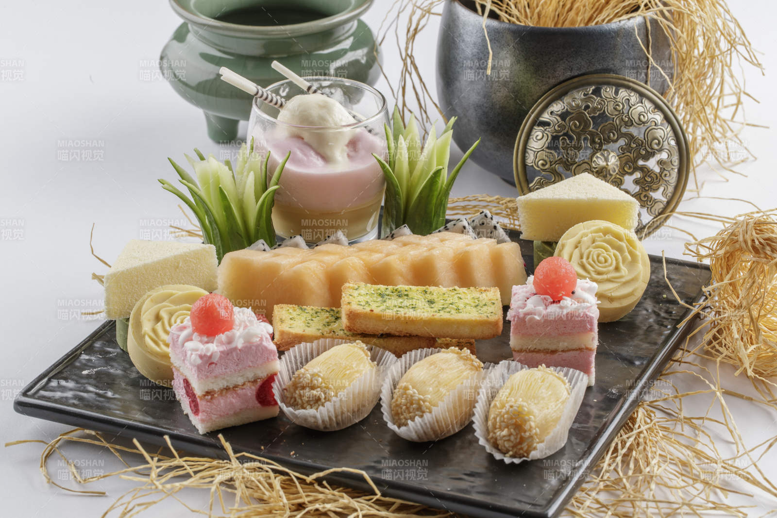 婚宴点心糕点拼盘图片