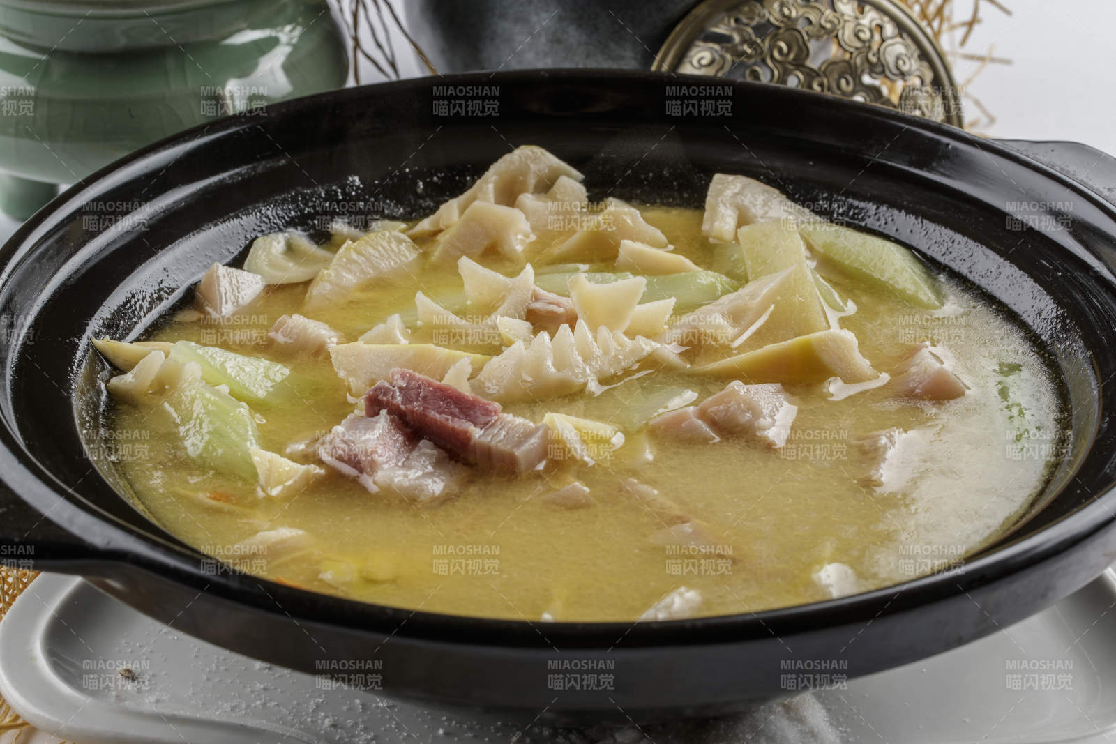 江南特色腌笃鲜