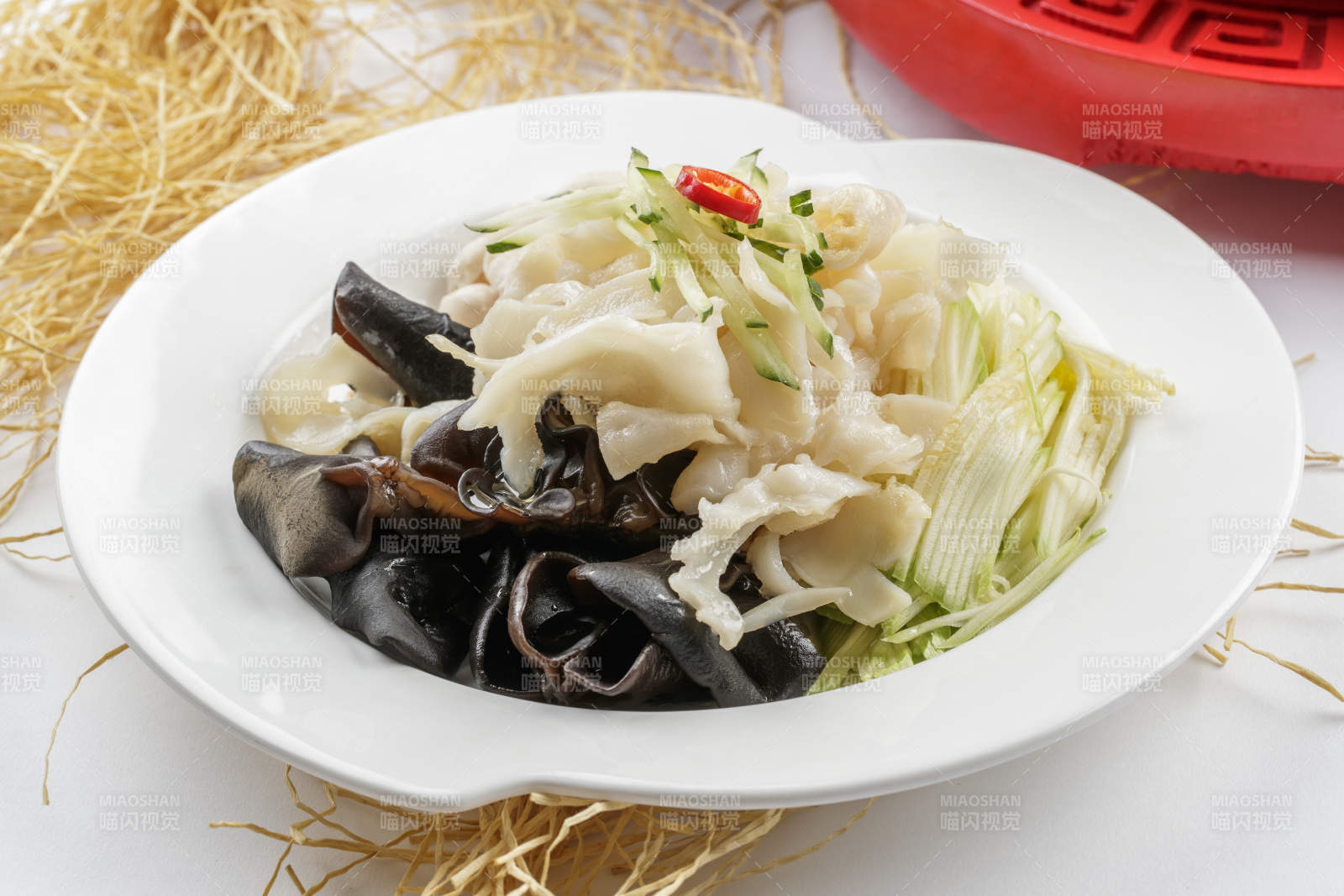 涼拌螺片木耳金針菇海鮮菇西芹絲