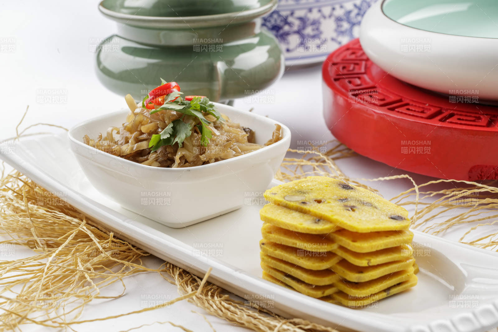 豆馅黄糕切片配耳丝图片