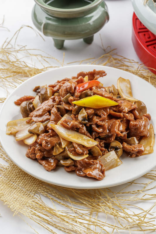 洋葱口蘑爆牛柳
