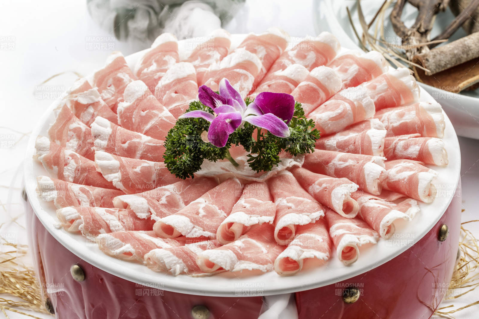 涮锅火锅食材羊上脑卷上脑肥羊卷-摄影图